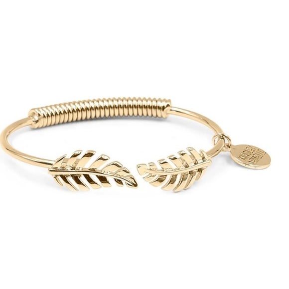 Kinsley Armelle Laurel Leaf Bracelet - Picture 2 of 2